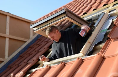 Pose de fenêtres de toit Velux à Serruelles